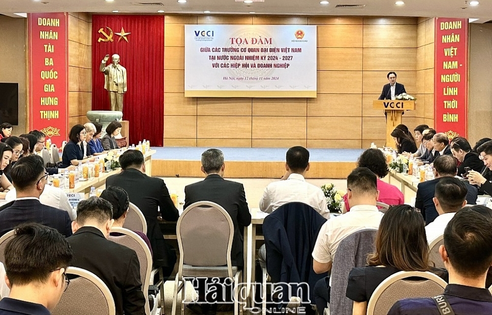 Businesses need support from vietnamese representative offices abroad